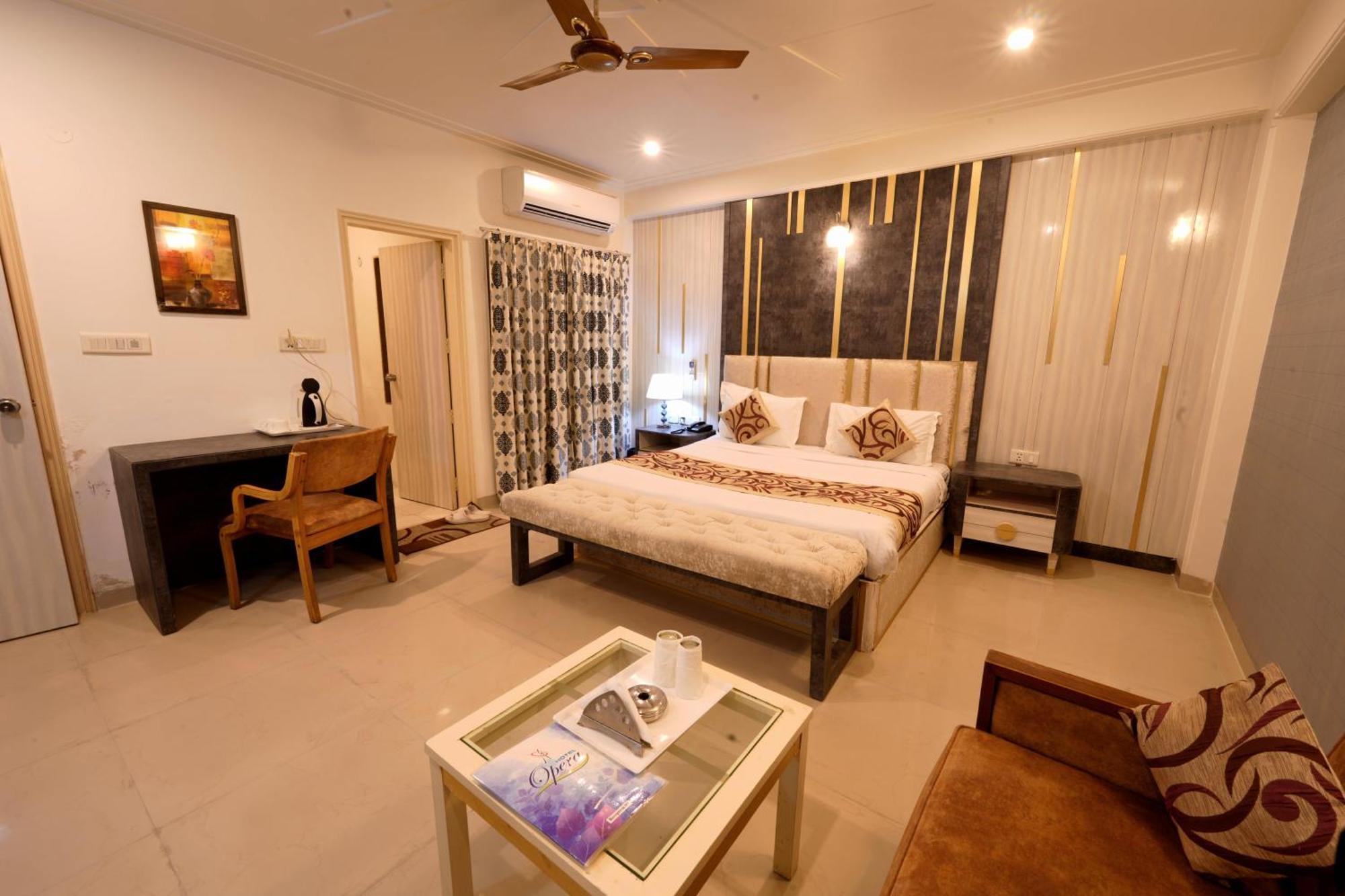 Hotel Opera New Delhi Delhi  Esterno foto