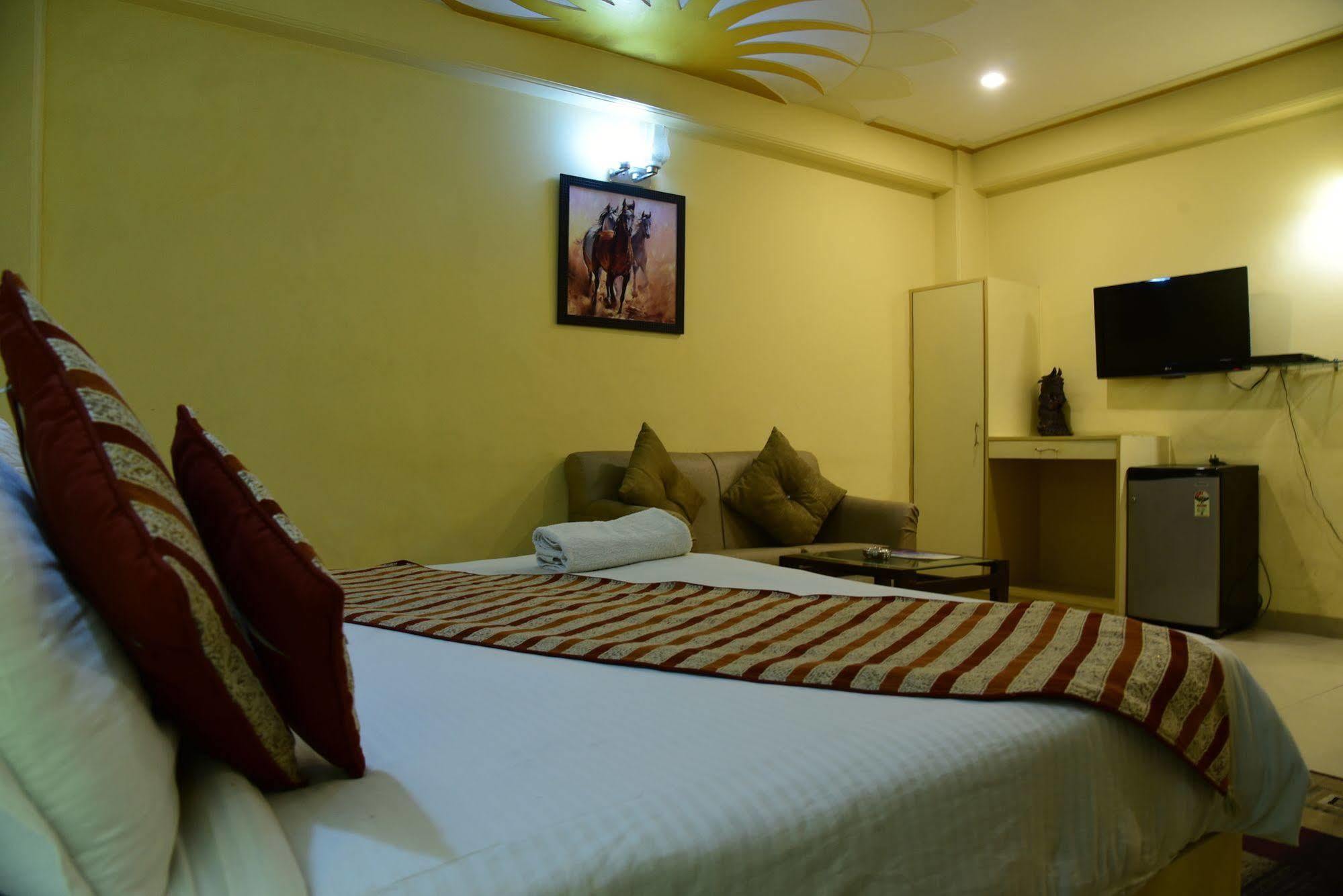 Hotel Opera New Delhi Delhi  Esterno foto