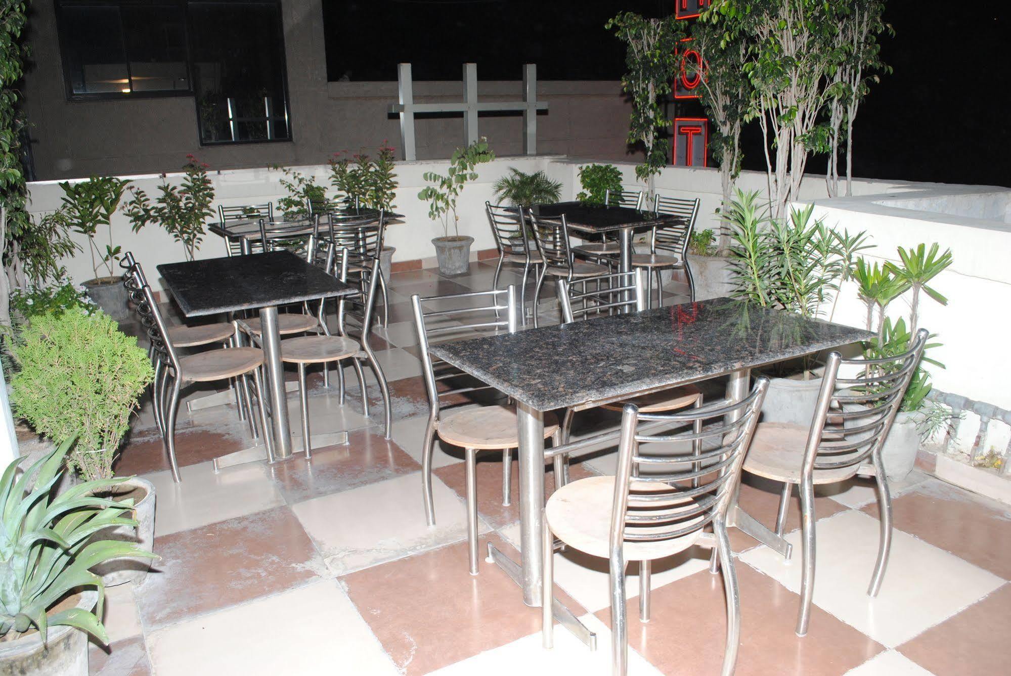 Hotel Opera New Delhi Delhi  Esterno foto