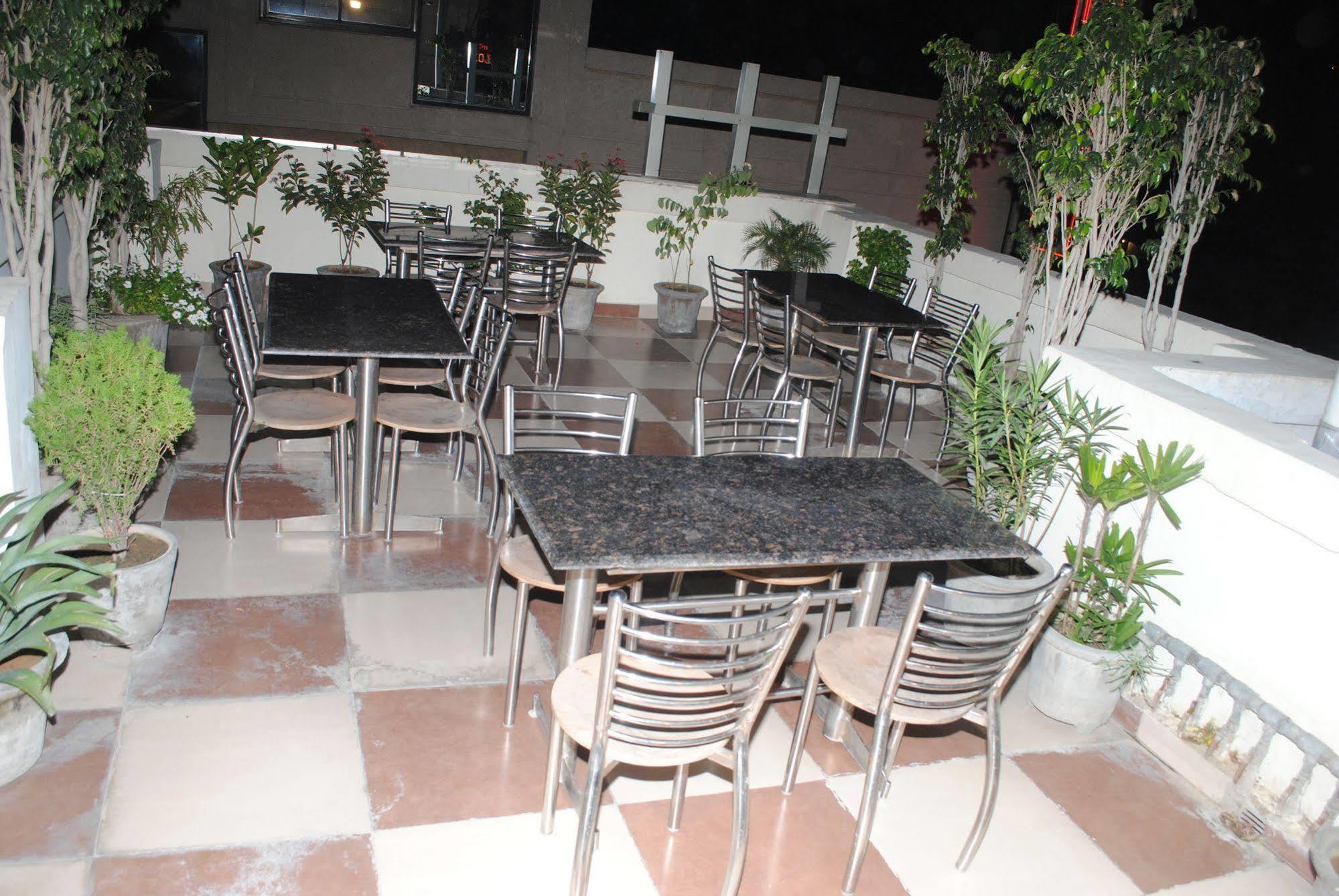 Hotel Opera New Delhi Delhi  Esterno foto